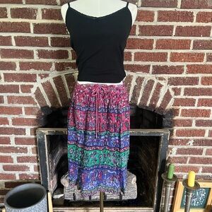 **SOLD** VINTAGE nwt/deadstock classic colorful crinkle skirt
